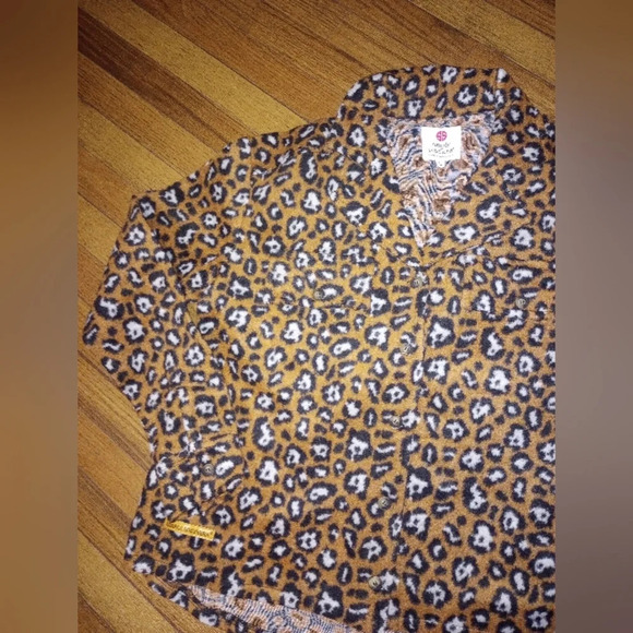 Simply southern thick shacket oversized - Picture 3 of 4